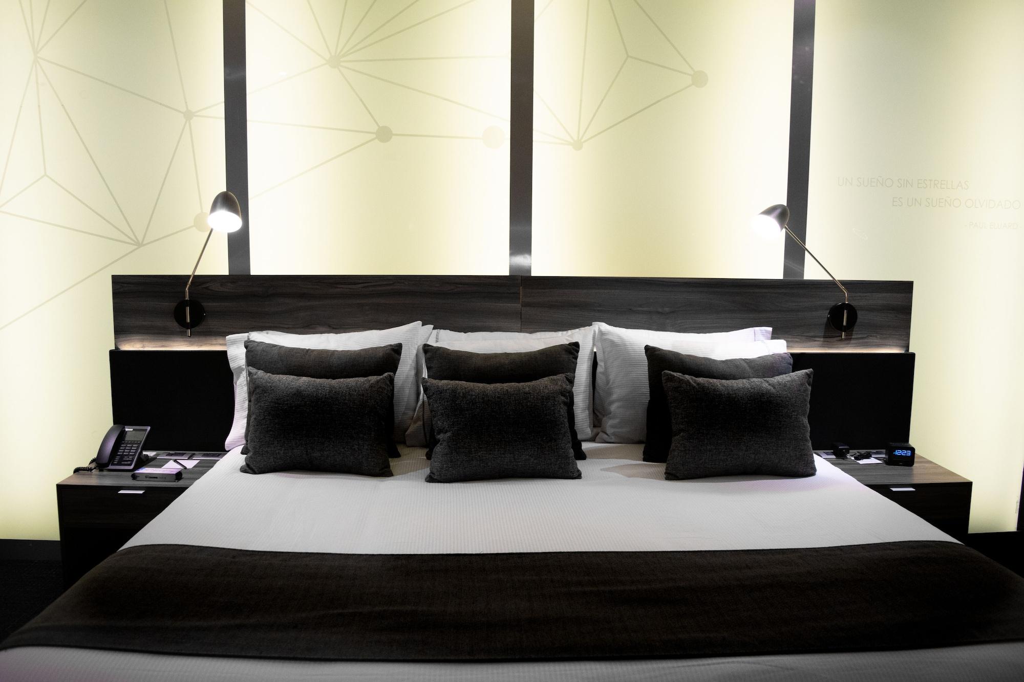 Four Points By Sheraton Distrito Uno Чиуауа Екстериор снимка
