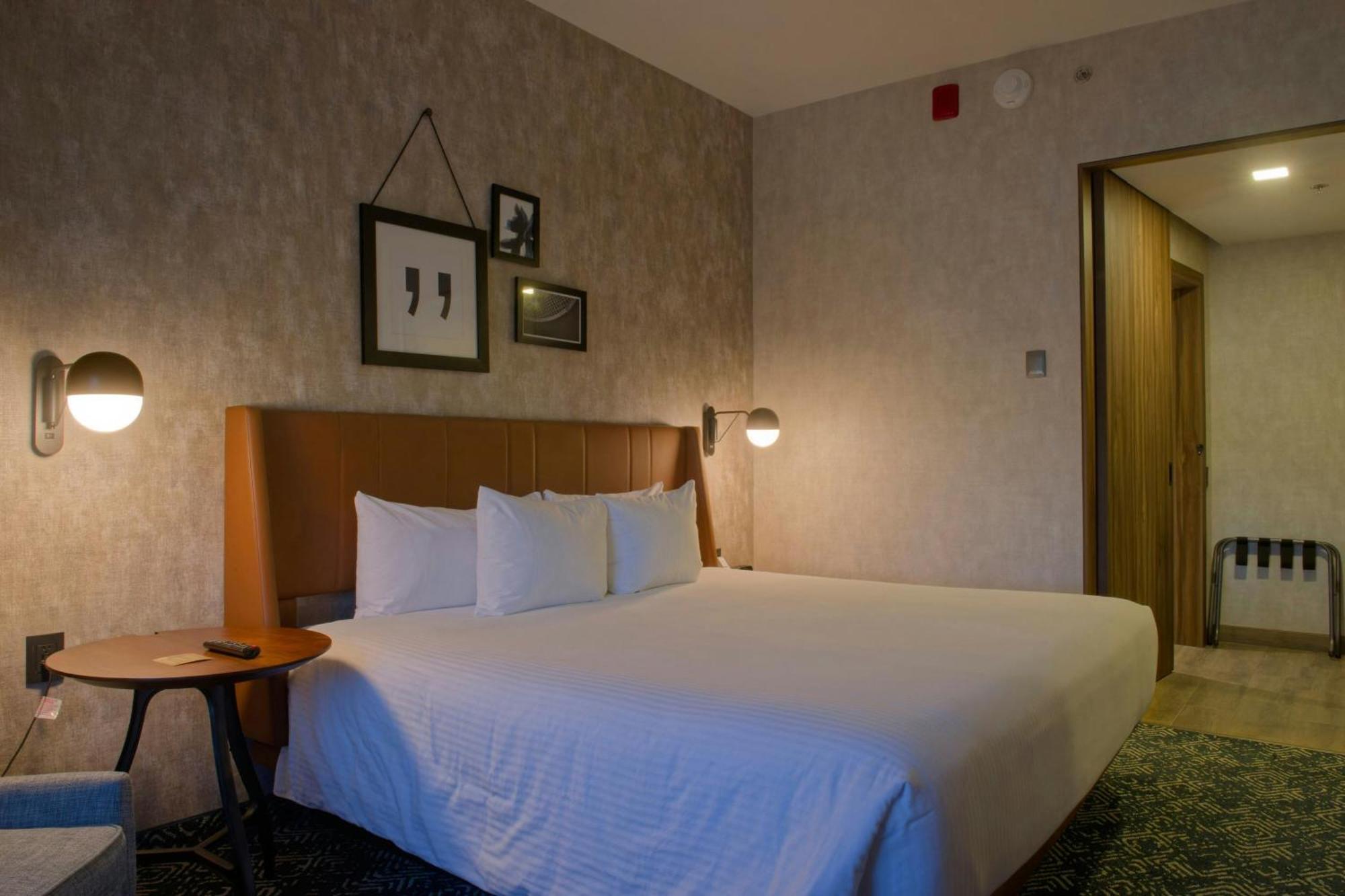 Four Points By Sheraton Distrito Uno Чиуауа Екстериор снимка
