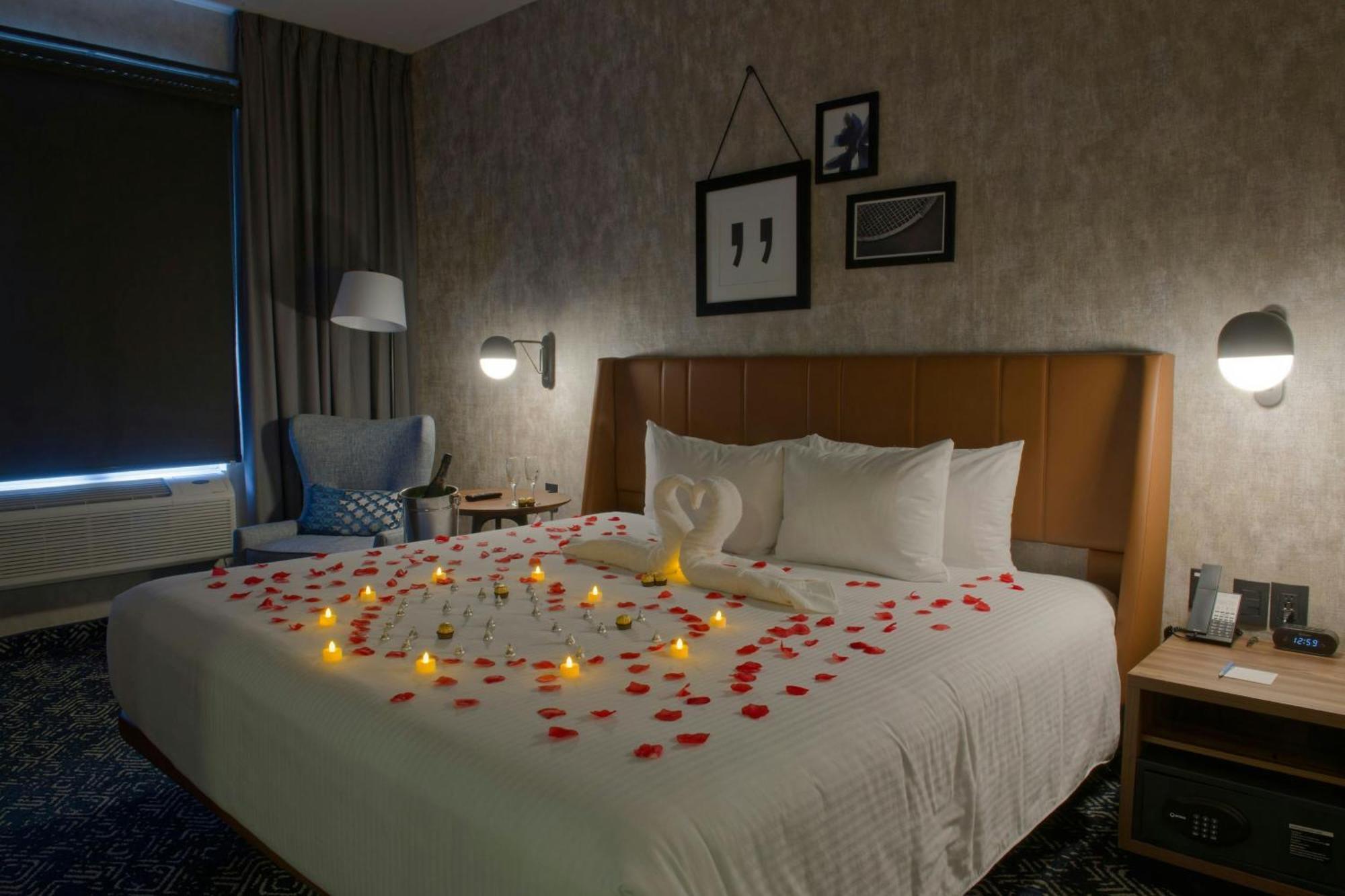 Four Points By Sheraton Distrito Uno Чиуауа Екстериор снимка