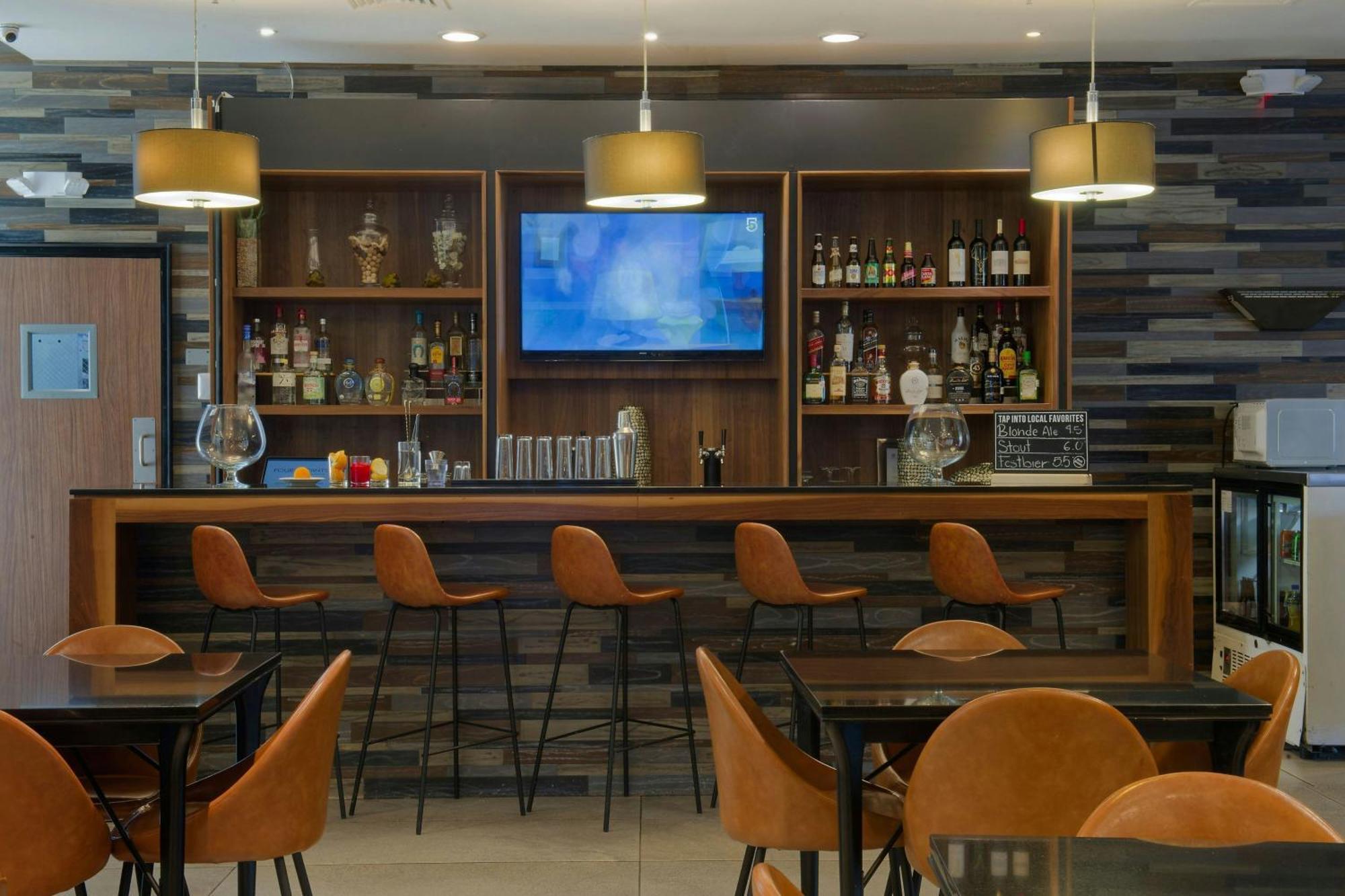 Four Points By Sheraton Distrito Uno Чиуауа Екстериор снимка